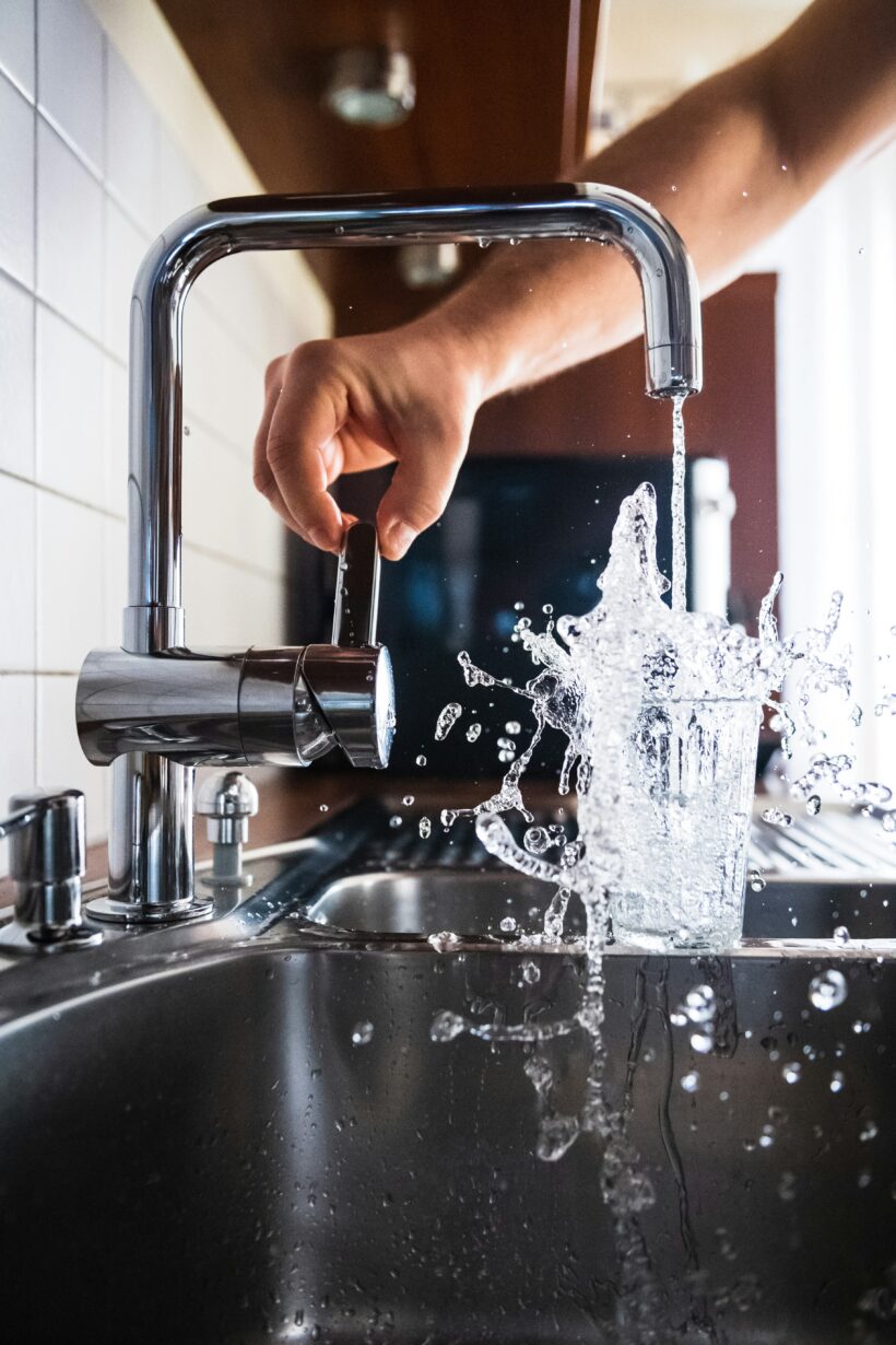 Dibattito pubblico: un esempio sull’acqua potabile in Francia